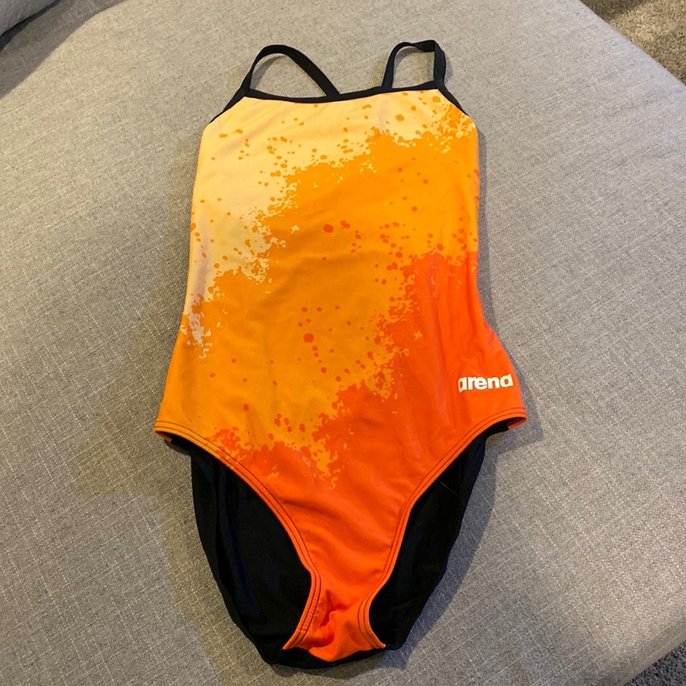 Women’s competitive arena swimsuit size 38